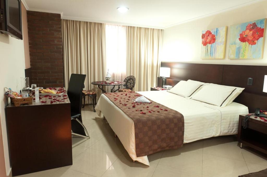 Hotel Alameda De La 10 Medellín Quarto foto